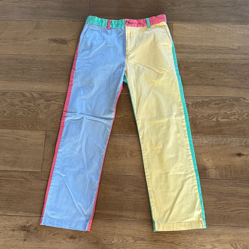 Vineyard Vines Colorblock Pants with Multicolor Design